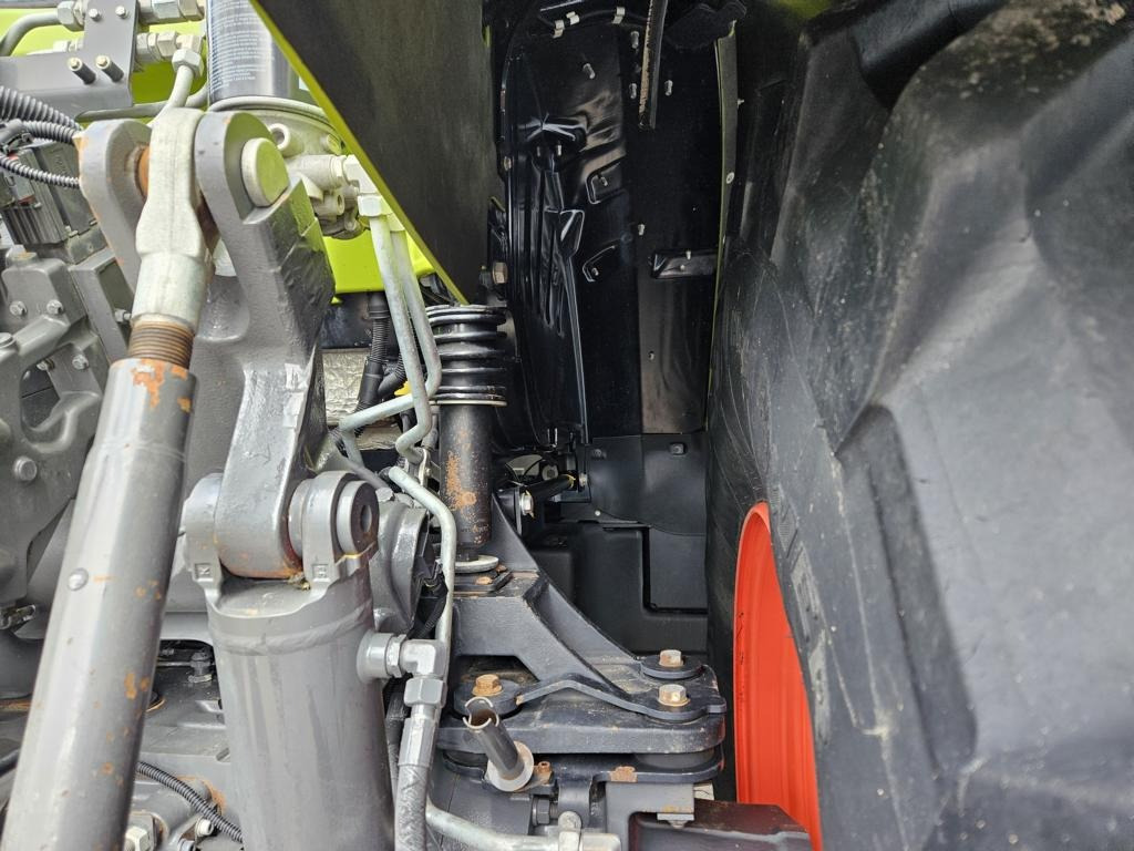 Tracteur agricole CLAAS AXION 870 CMATIC