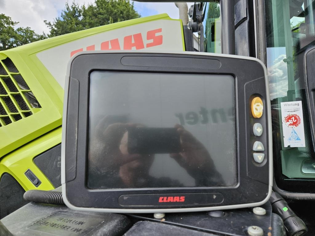 Tracteur agricole CLAAS AXION 870 CMATIC