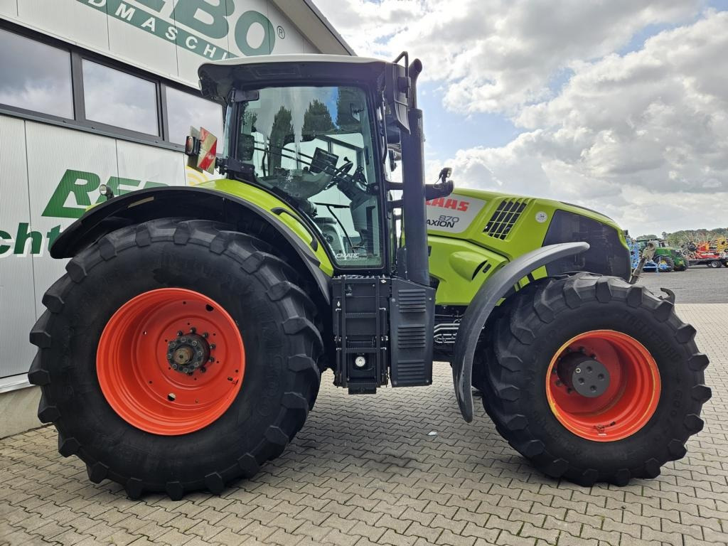 Tracteur agricole CLAAS AXION 870 CMATIC