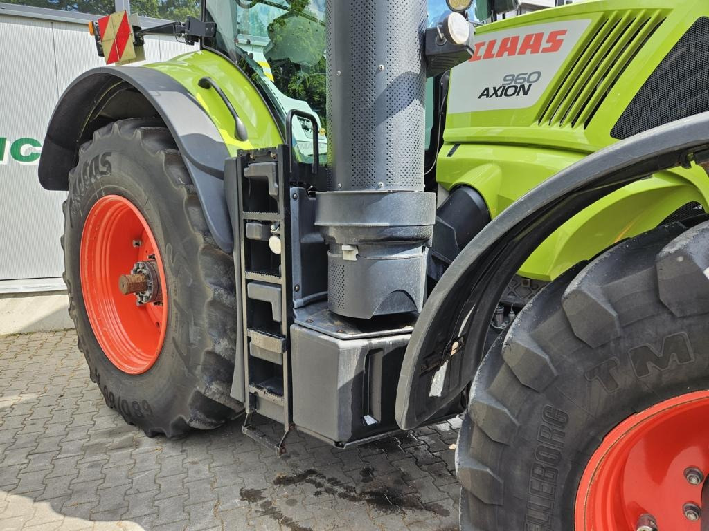 Tracteur agricole CLAAS AXION 960