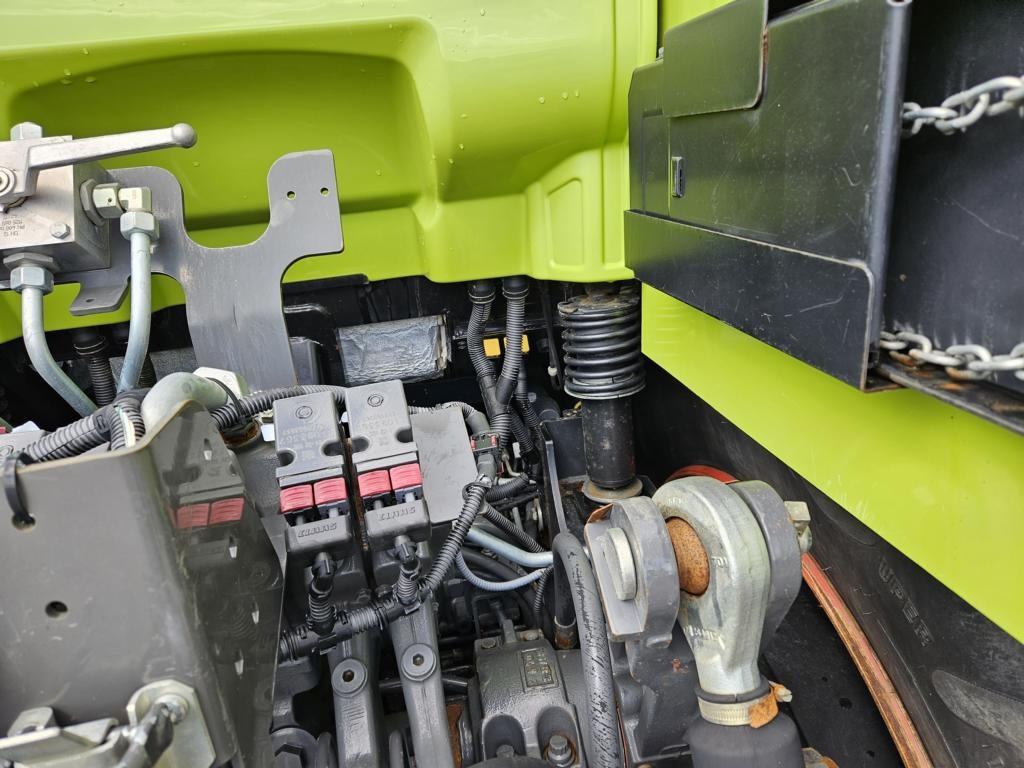 Tracteur agricole CLAAS AXION 960