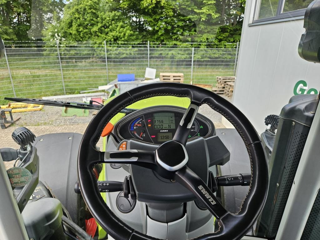 Tracteur agricole CLAAS AXION 960 CMATIC