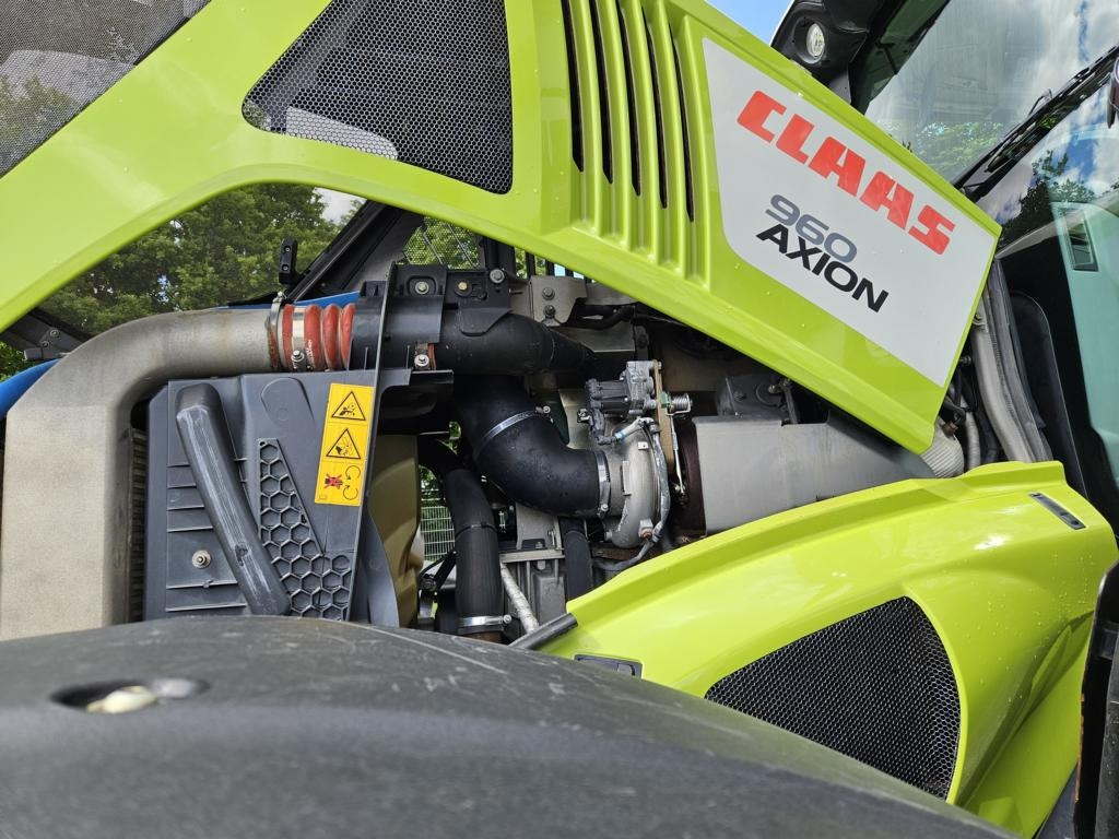 Tracteur agricole CLAAS AXION 960 CMATIC