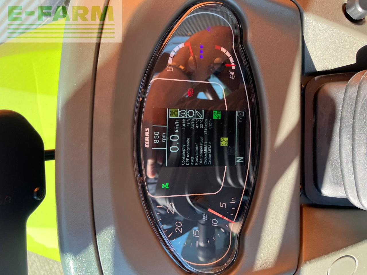 Tracteur agricole CLAAS AXOS 230 Advanced