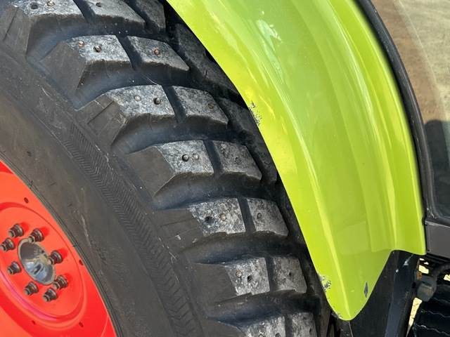 Tracteur agricole CLAAS Ares 577