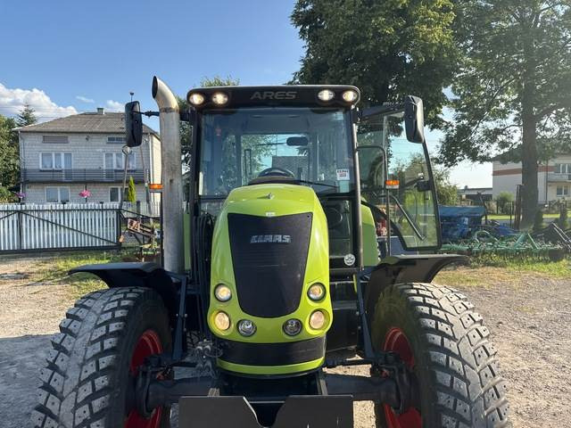 Tracteur agricole CLAAS Ares 577