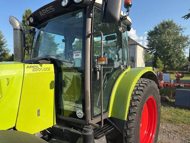 Tracteur agricole CLAAS Ares 577