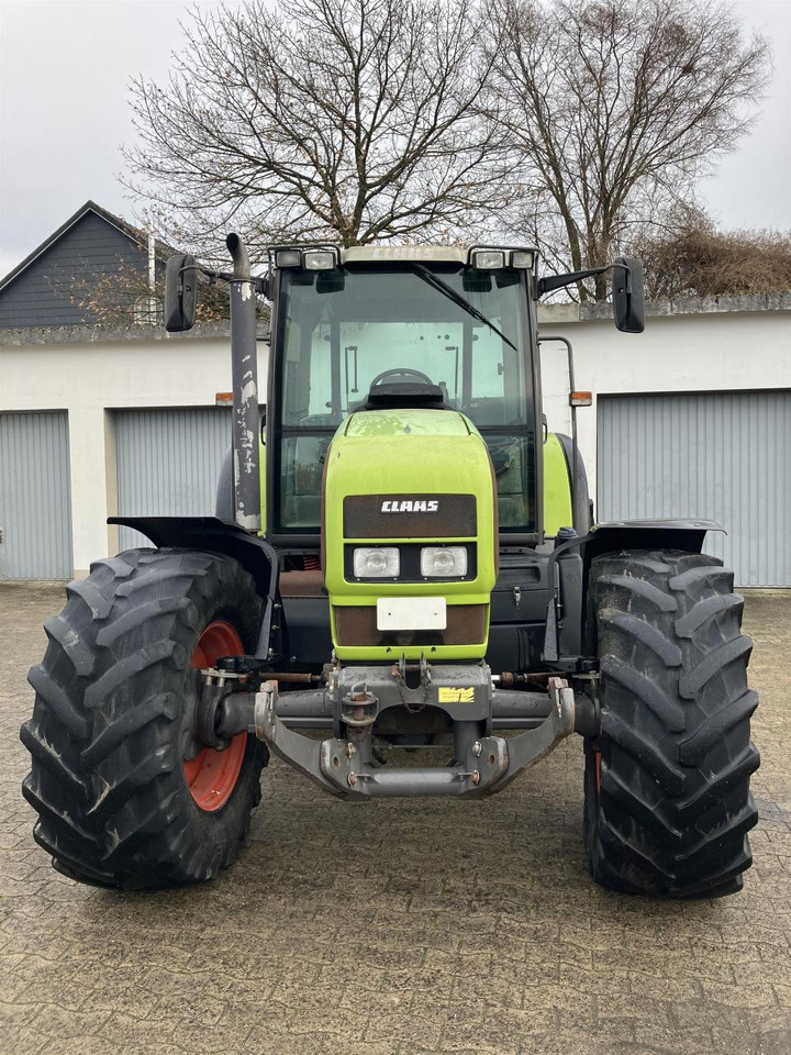 Tracteur agricole CLAAS Ares 696 RZ