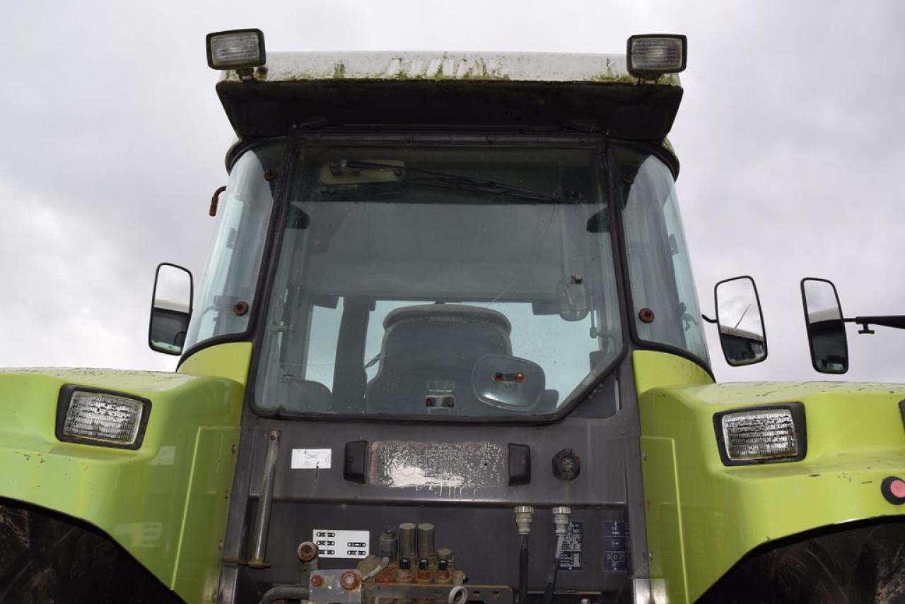 Tracteur agricole CLAAS Ares 826 RZ