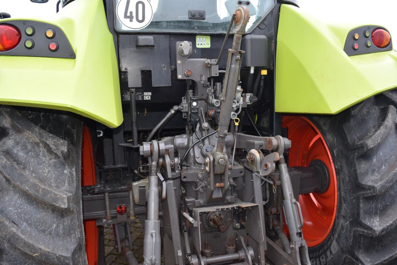 Tracteur agricole CLAAS Arion 420 CIS