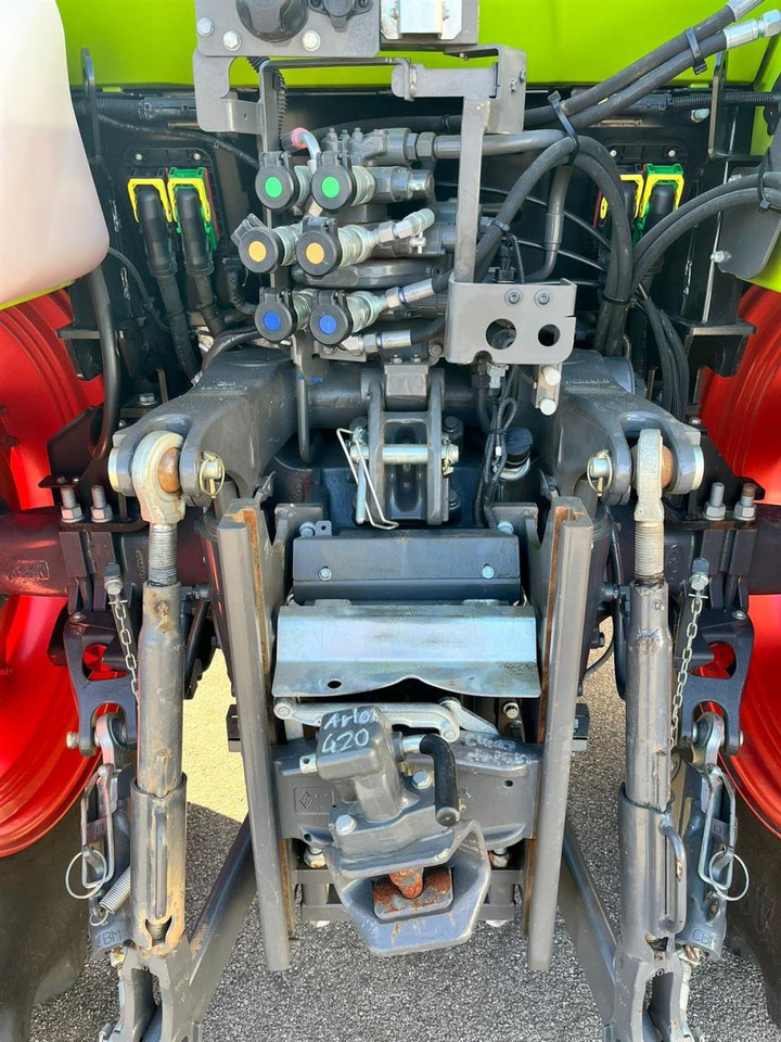 Tracteur agricole CLAAS Arion 420 Cis, Frontzapfwelle und Frontkraftheber
