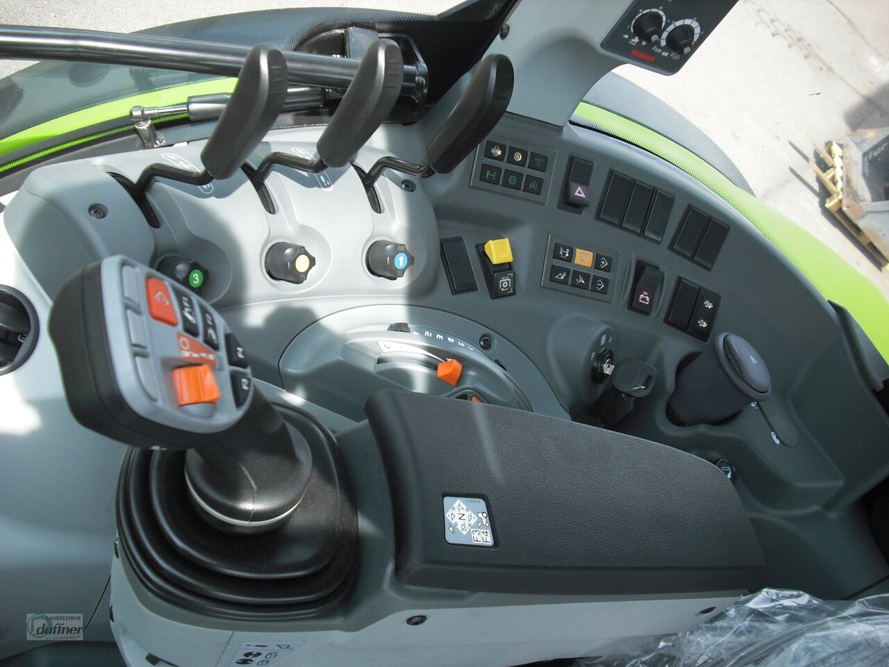 Tracteur agricole CLAAS Arion 420 Panoramic