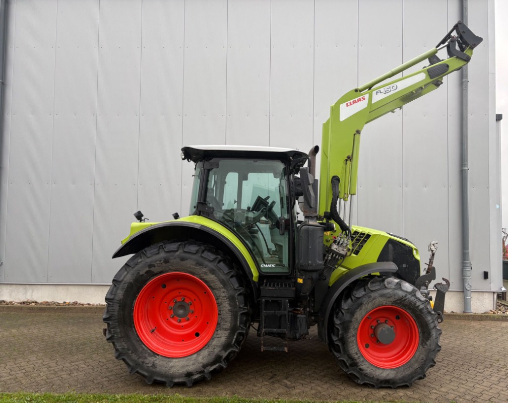 Tracteur agricole CLAAS Arion 550 CMATIC