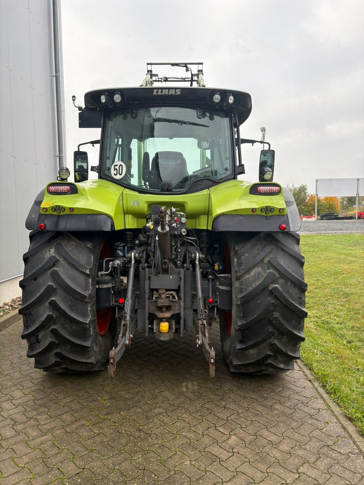 Tracteur agricole CLAAS Arion 550 CMATIC