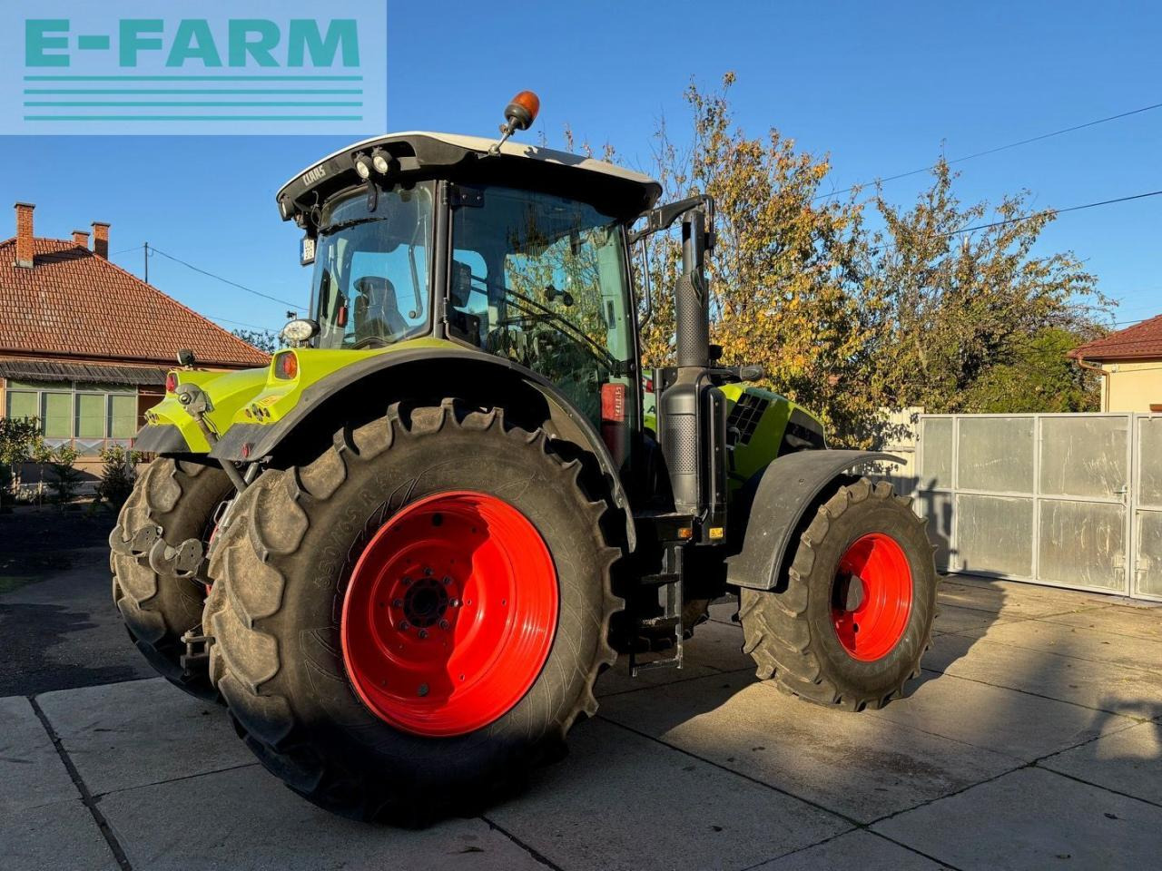 Tracteur agricole CLAAS Arion 610