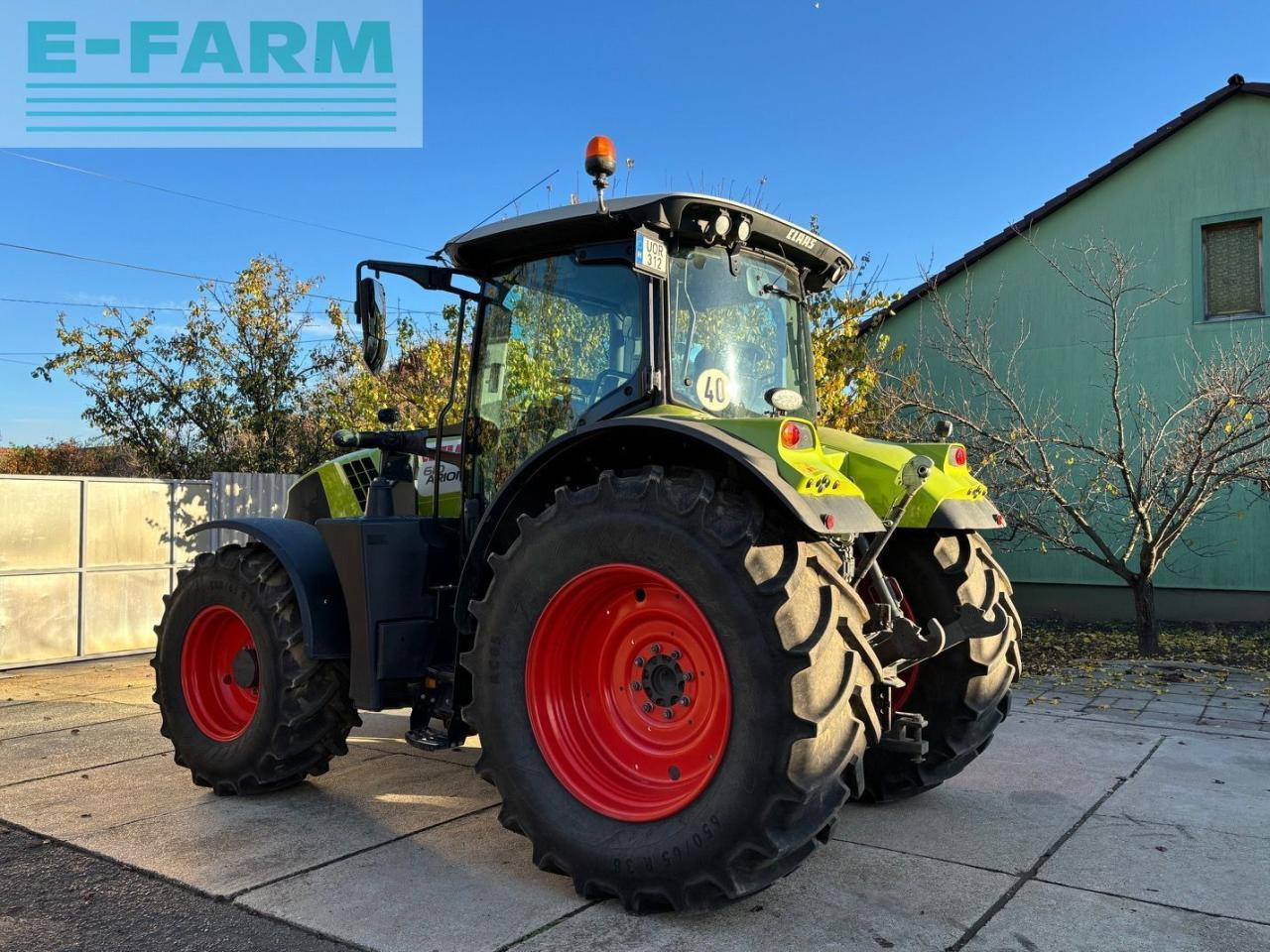 Tracteur agricole CLAAS Arion 610