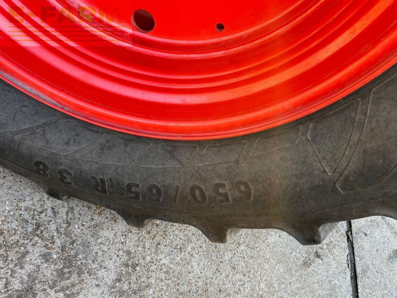 Tracteur agricole CLAAS Arion 610