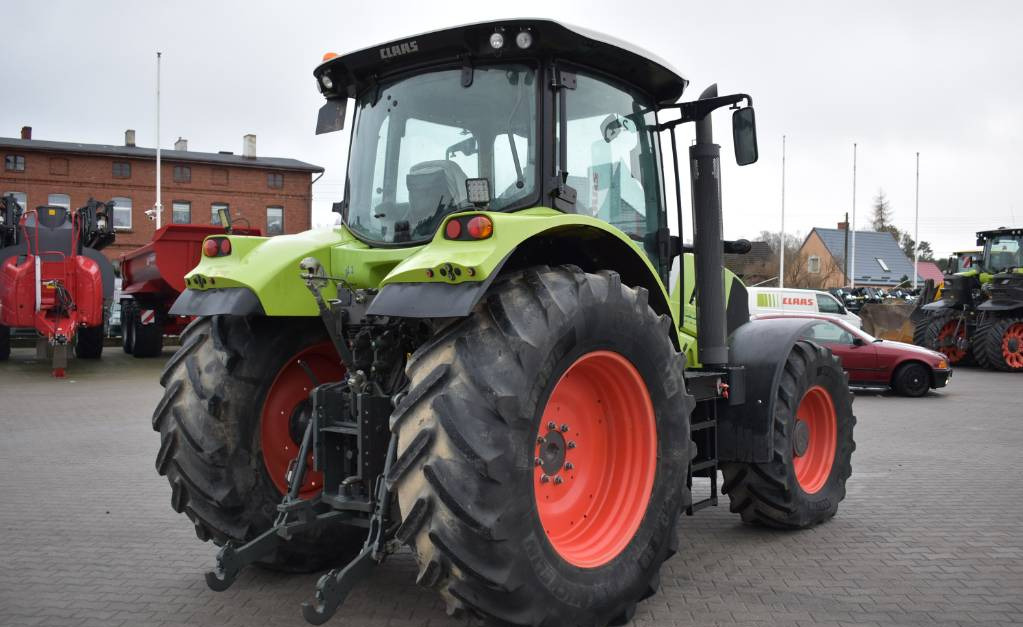 Tracteur agricole CLAAS Arion 630 CIS