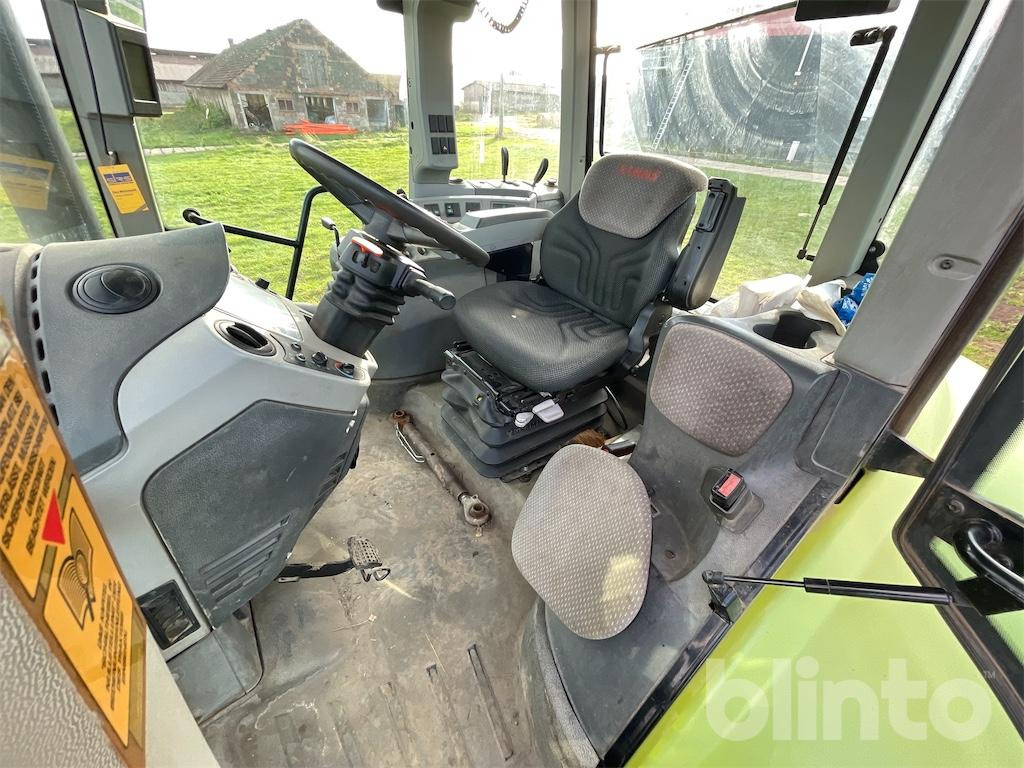 Tracteur agricole CLAAS Arion 640 (2010)
