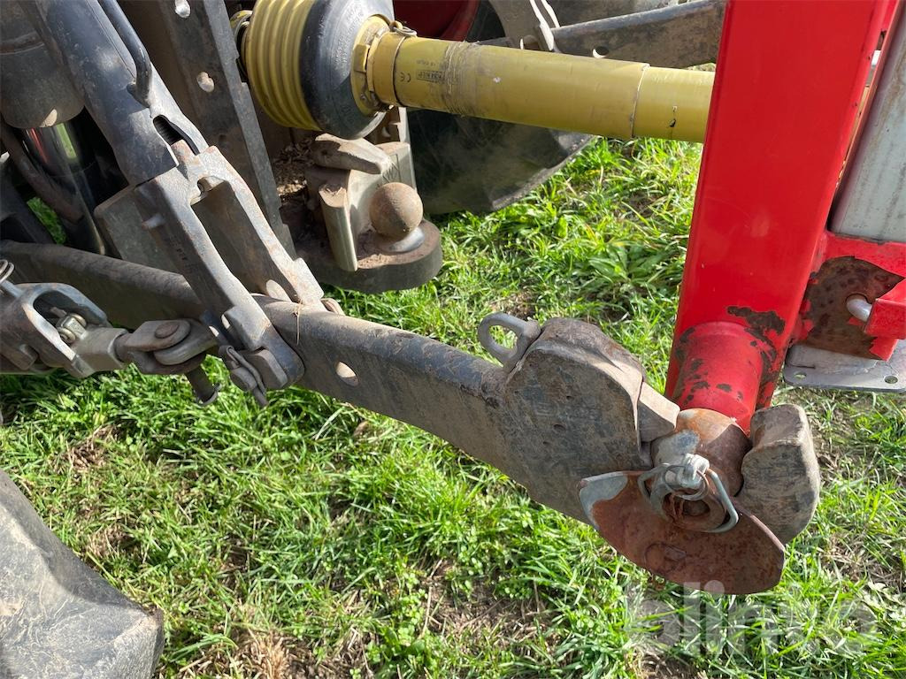 Tracteur agricole CLAAS Arion 640 (2010)