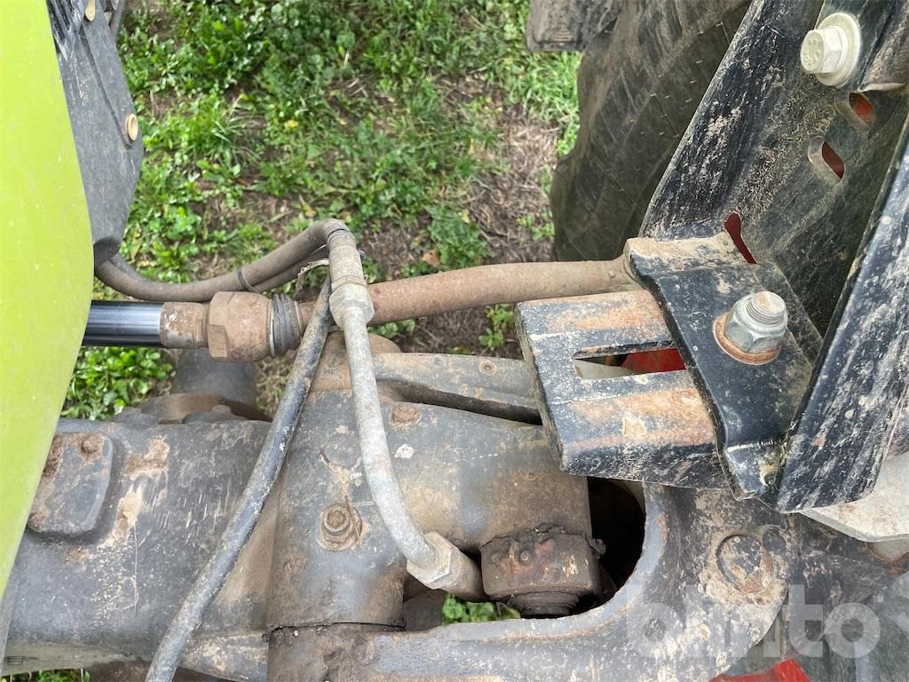 Tracteur agricole CLAAS Arion 640 (2010)