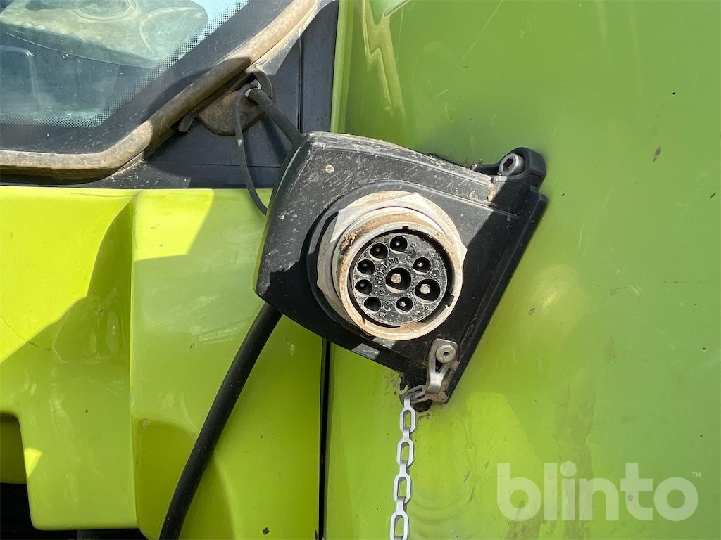 Tracteur agricole CLAAS Arion 640 (2010)