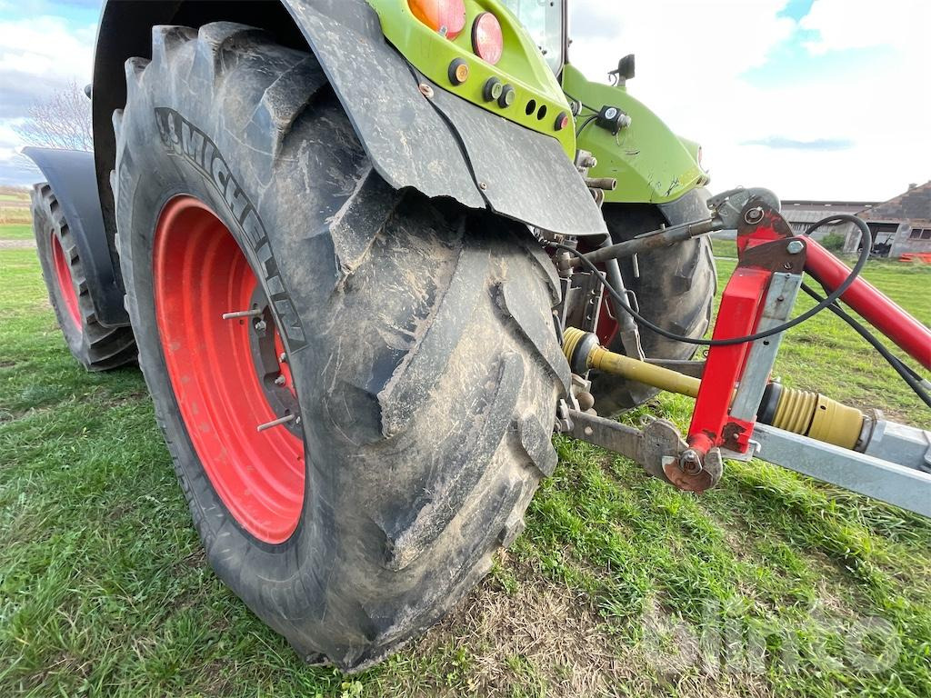 Tracteur agricole CLAAS Arion 640 (2010)
