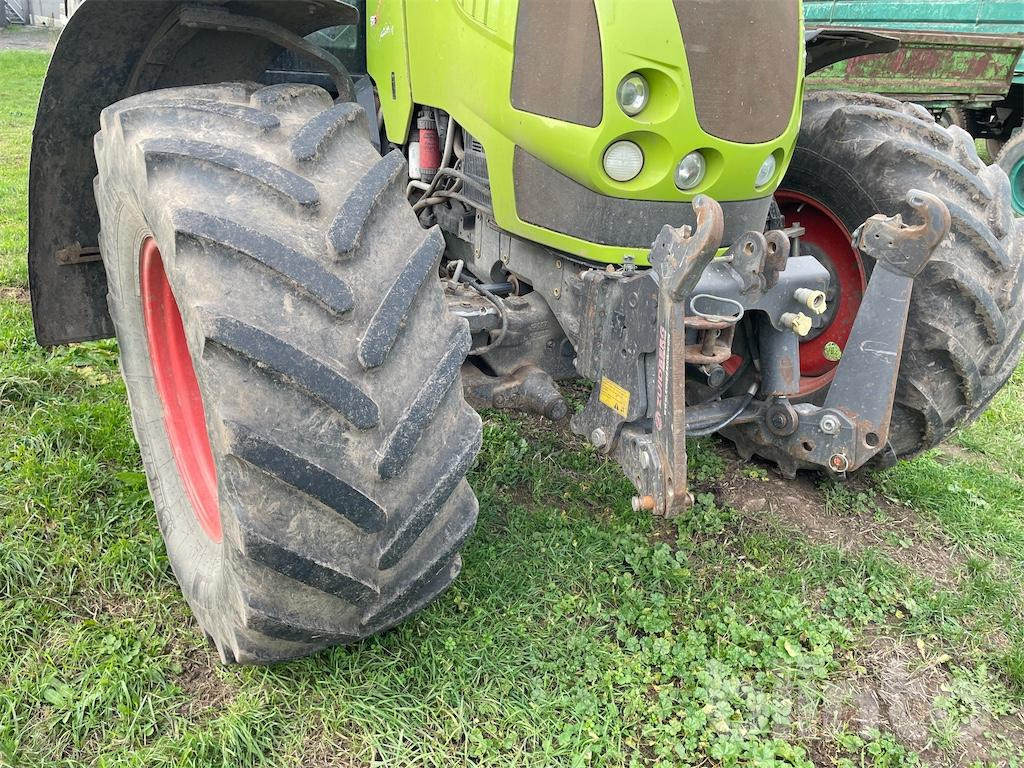 Tracteur agricole CLAAS Arion 640 (2010)
