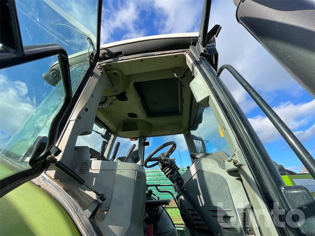 Tracteur agricole CLAAS Arion 640 (2010)