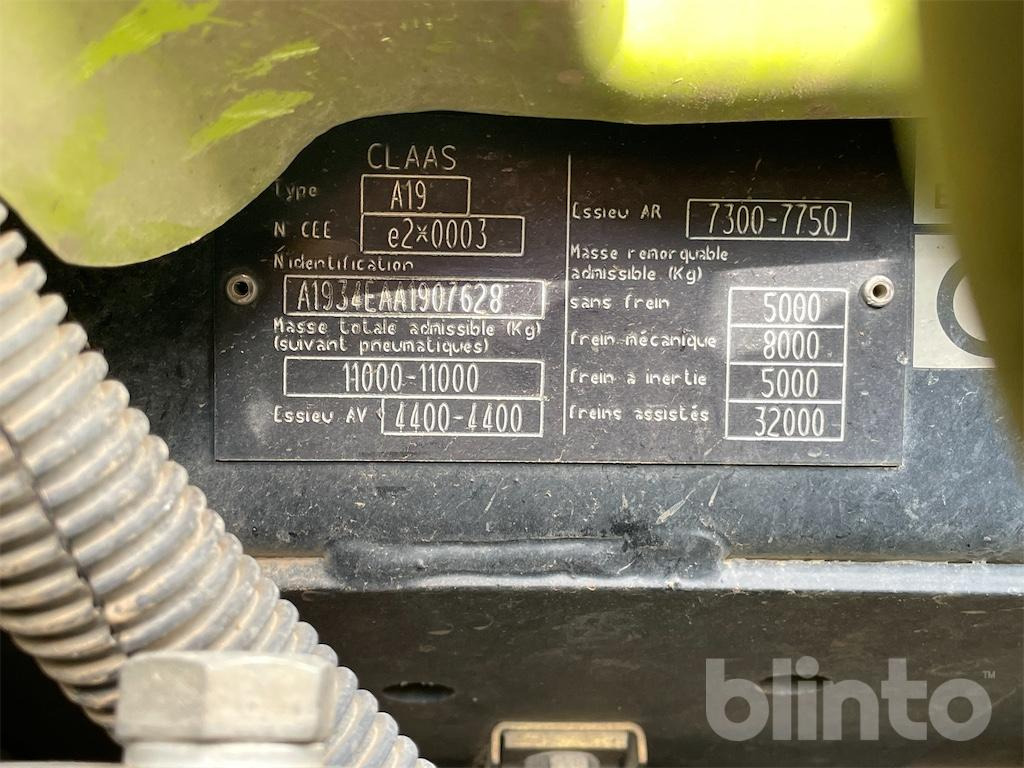 Tracteur agricole CLAAS Arion 640 (2010)