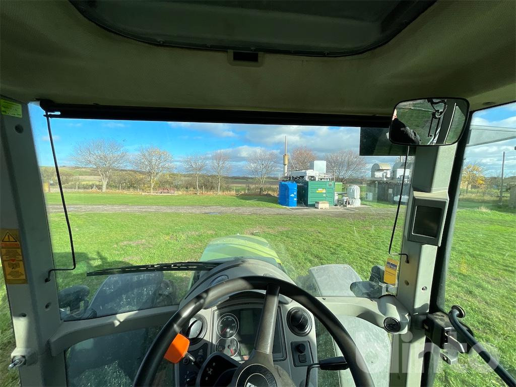 Tracteur agricole CLAAS Arion 640 (2010)