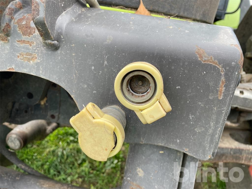 Tracteur agricole CLAAS Arion 640 (2010)