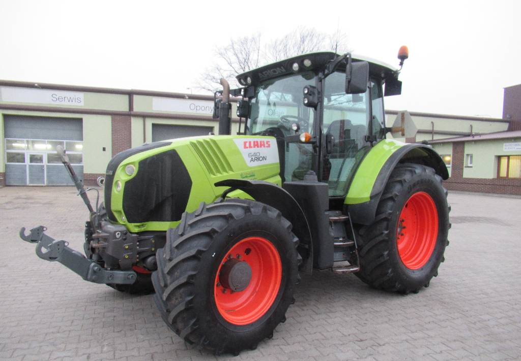 Tracteur agricole CLAAS Arion 640 CIS