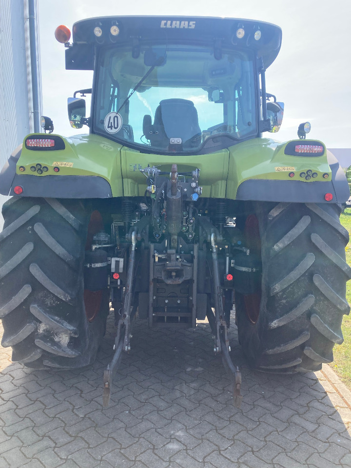 Tracteur agricole CLAAS Arion 650 CEBIS