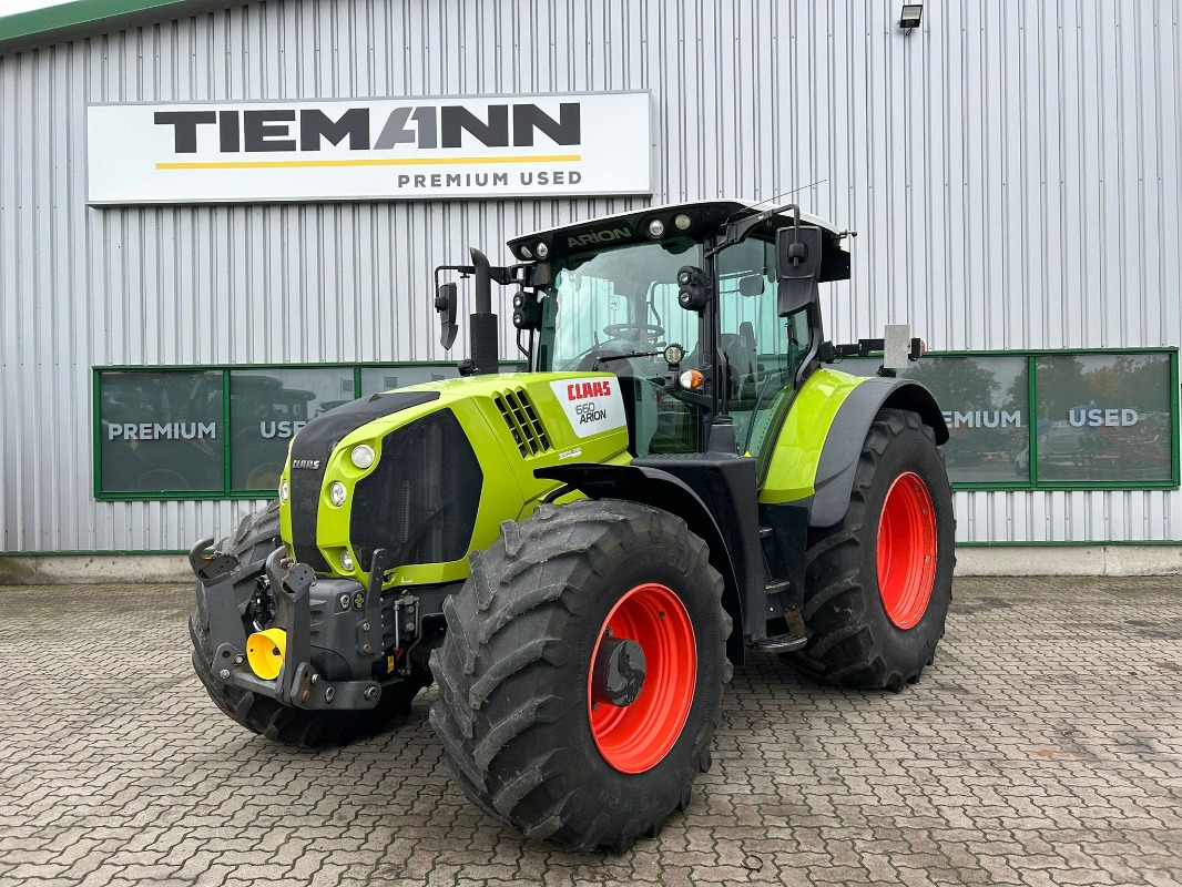 Tracteur agricole CLAAS Arion 660