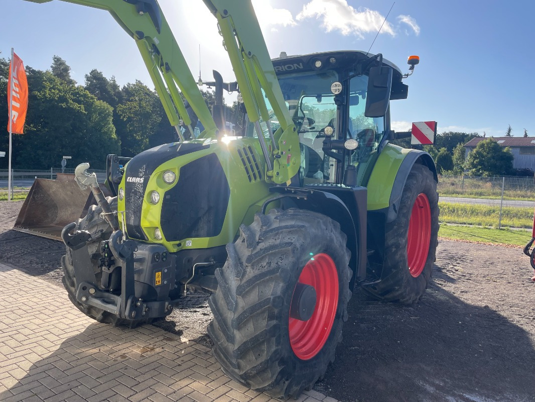 Tracteur agricole CLAAS Arion 660 CMATIC