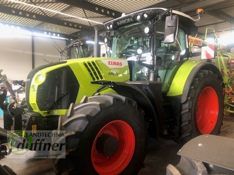 Tracteur agricole CLAAS Arion 660 CMATIC