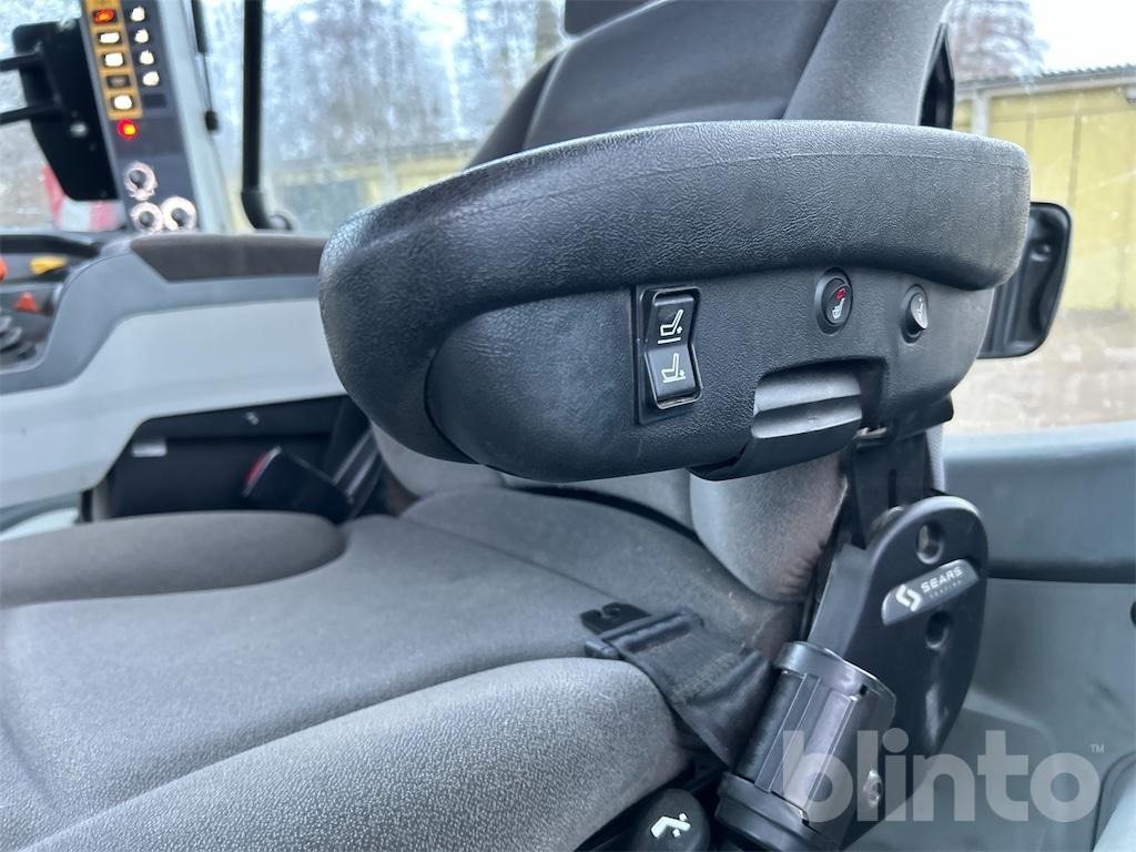 Tracteur agricole CLAAS Axion 810 (2020)