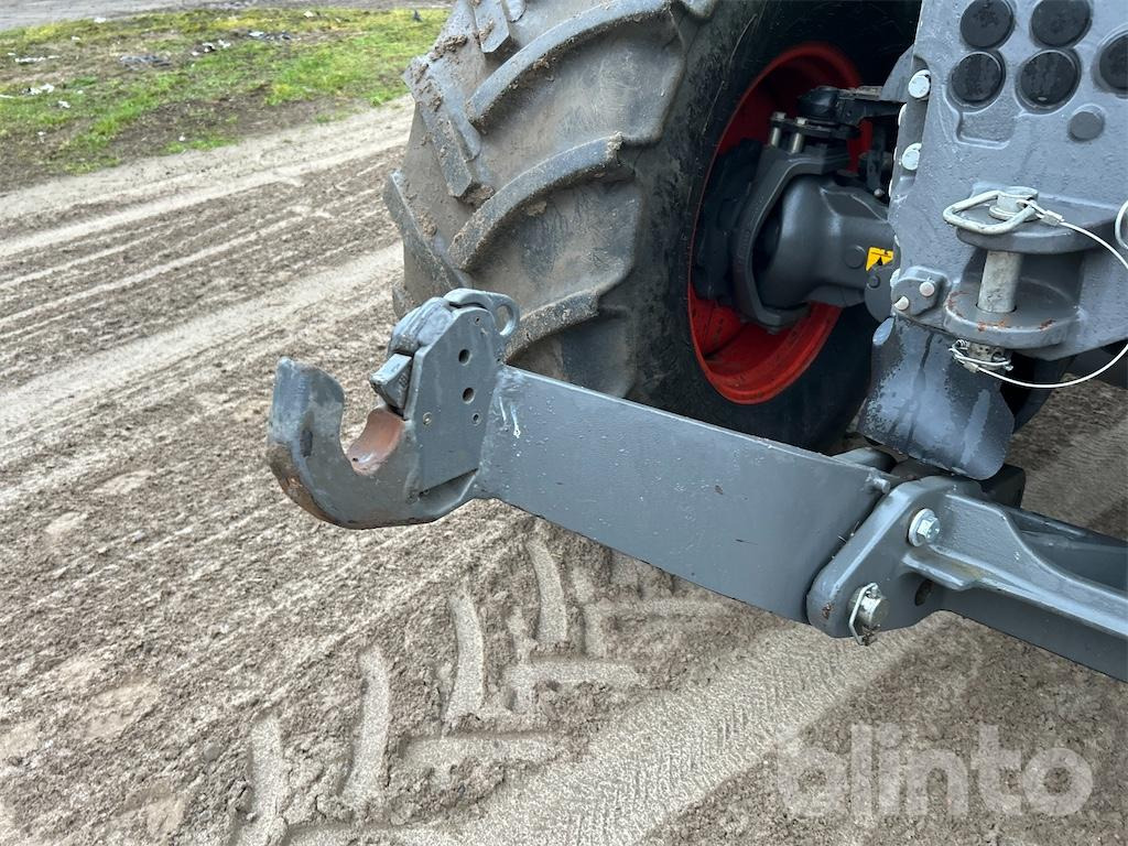 Tracteur agricole CLAAS Axion 810 (2020)