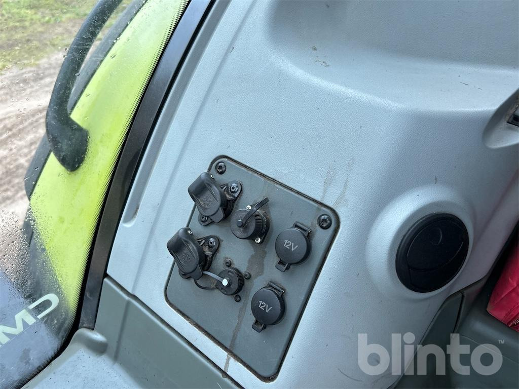 Tracteur agricole CLAAS Axion 810 (2020)