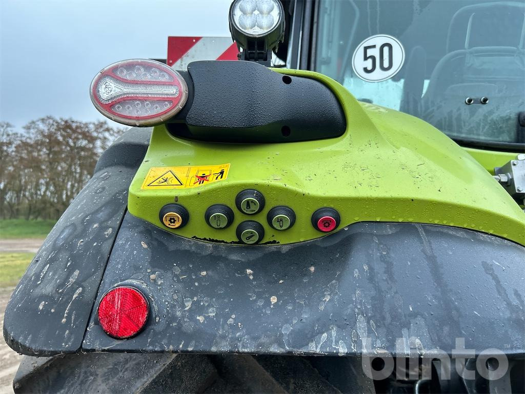 Tracteur agricole CLAAS Axion 810 (2020)