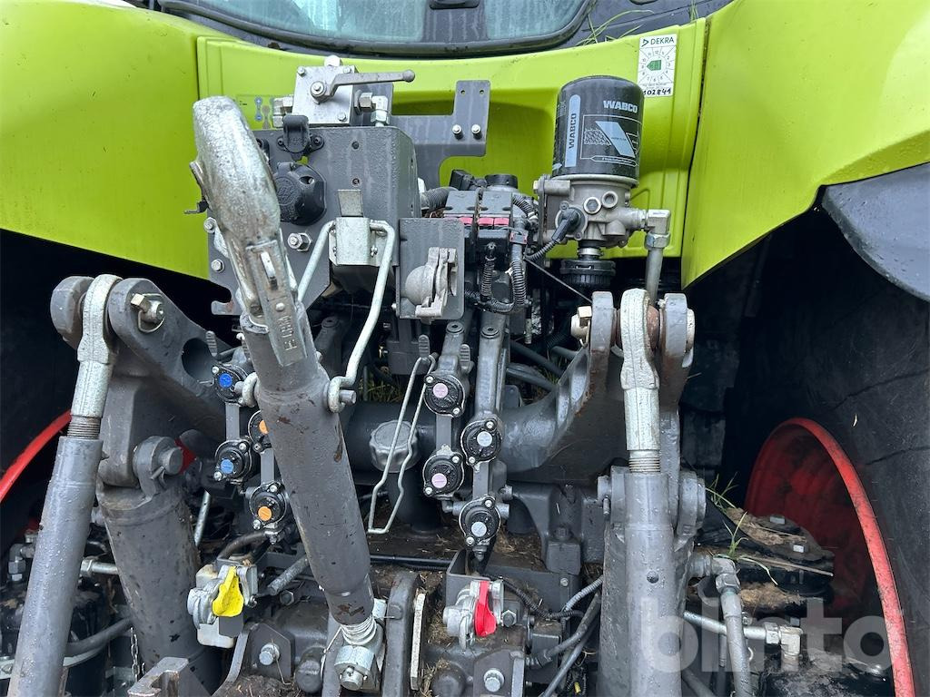 Tracteur agricole CLAAS Axion 810 (2020)