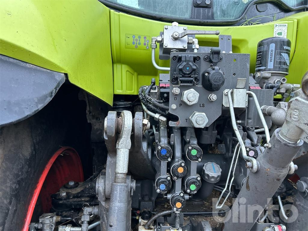 Tracteur agricole CLAAS Axion 810 (2020)