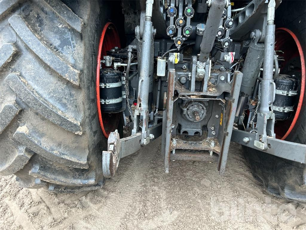 Tracteur agricole CLAAS Axion 810 (2020)