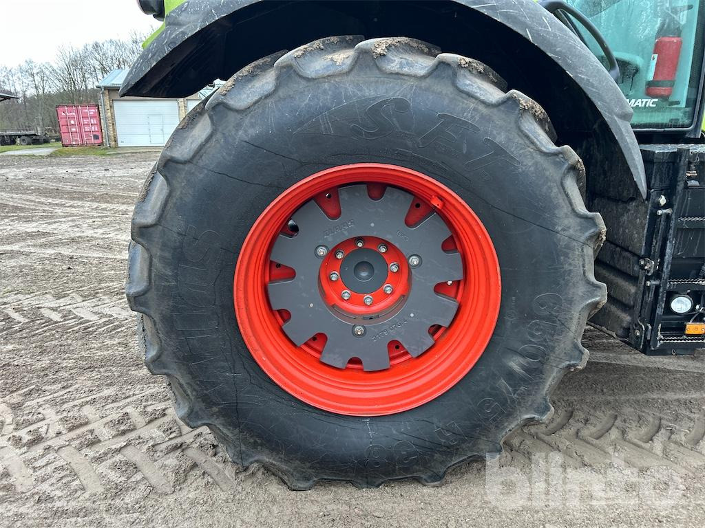 Tracteur agricole CLAAS Axion 810 (2020)