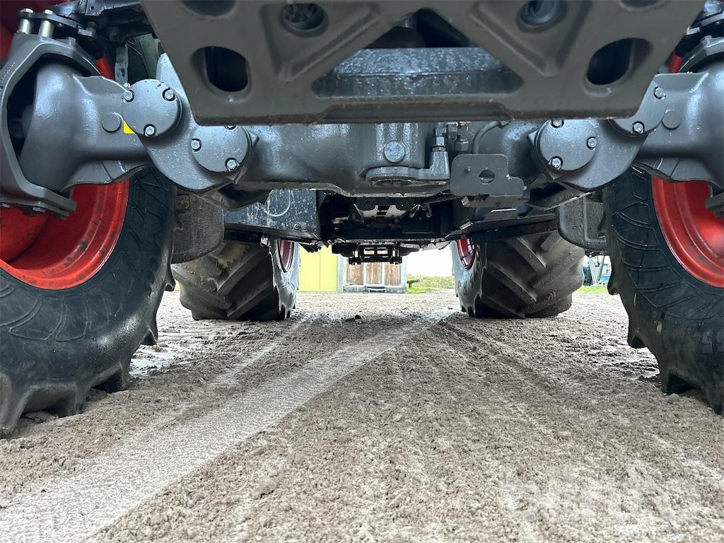 Tracteur agricole CLAAS Axion 810 (2020)