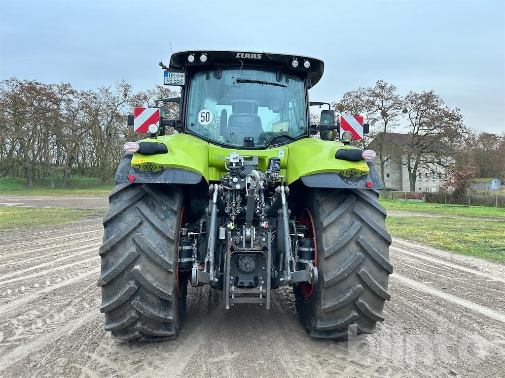 Tracteur agricole CLAAS Axion 810 (2020)