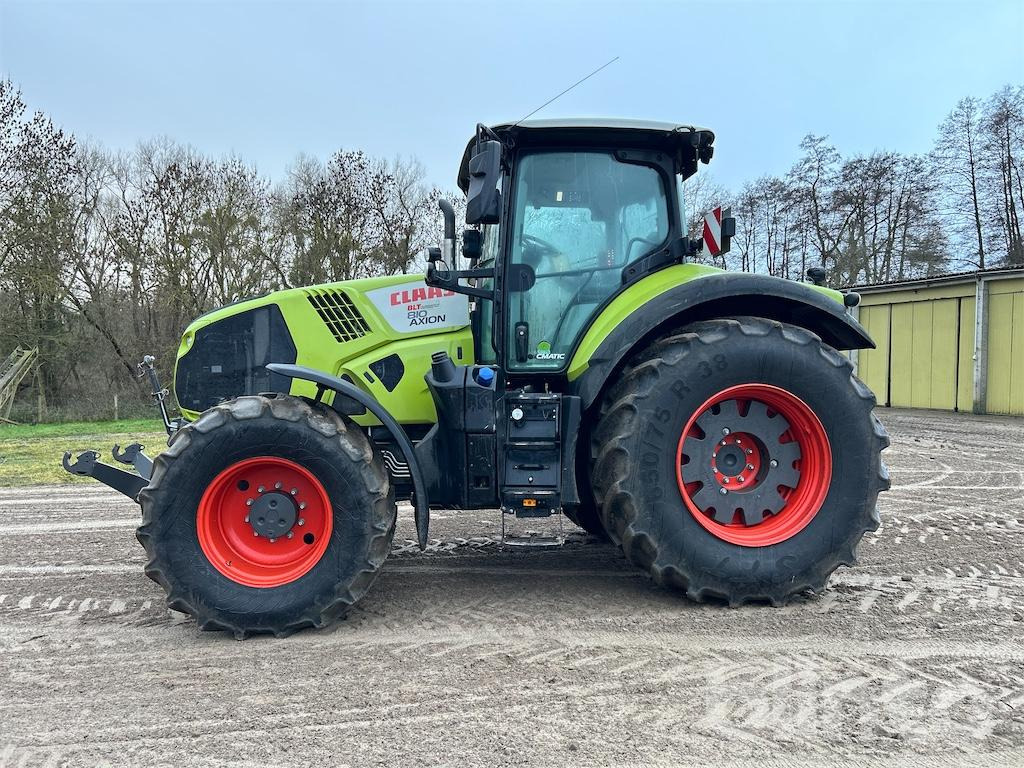 Tracteur agricole CLAAS Axion 810 (2020)