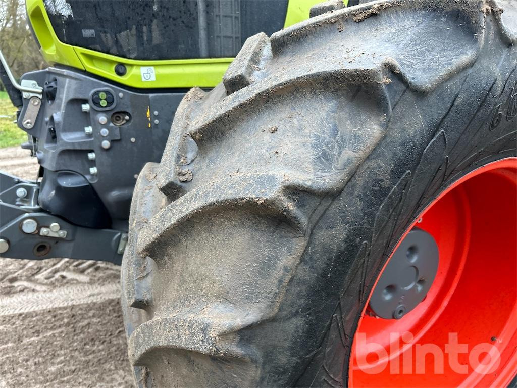 Tracteur agricole CLAAS Axion 810 (2020)