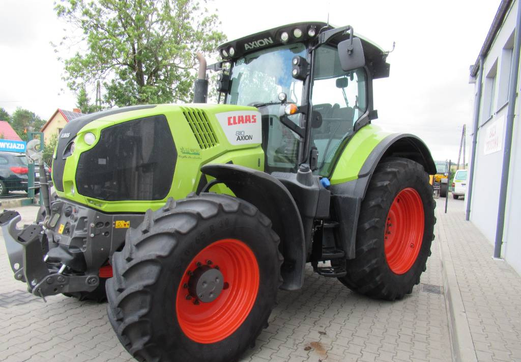 Tracteur agricole CLAAS Axion 810 CIS